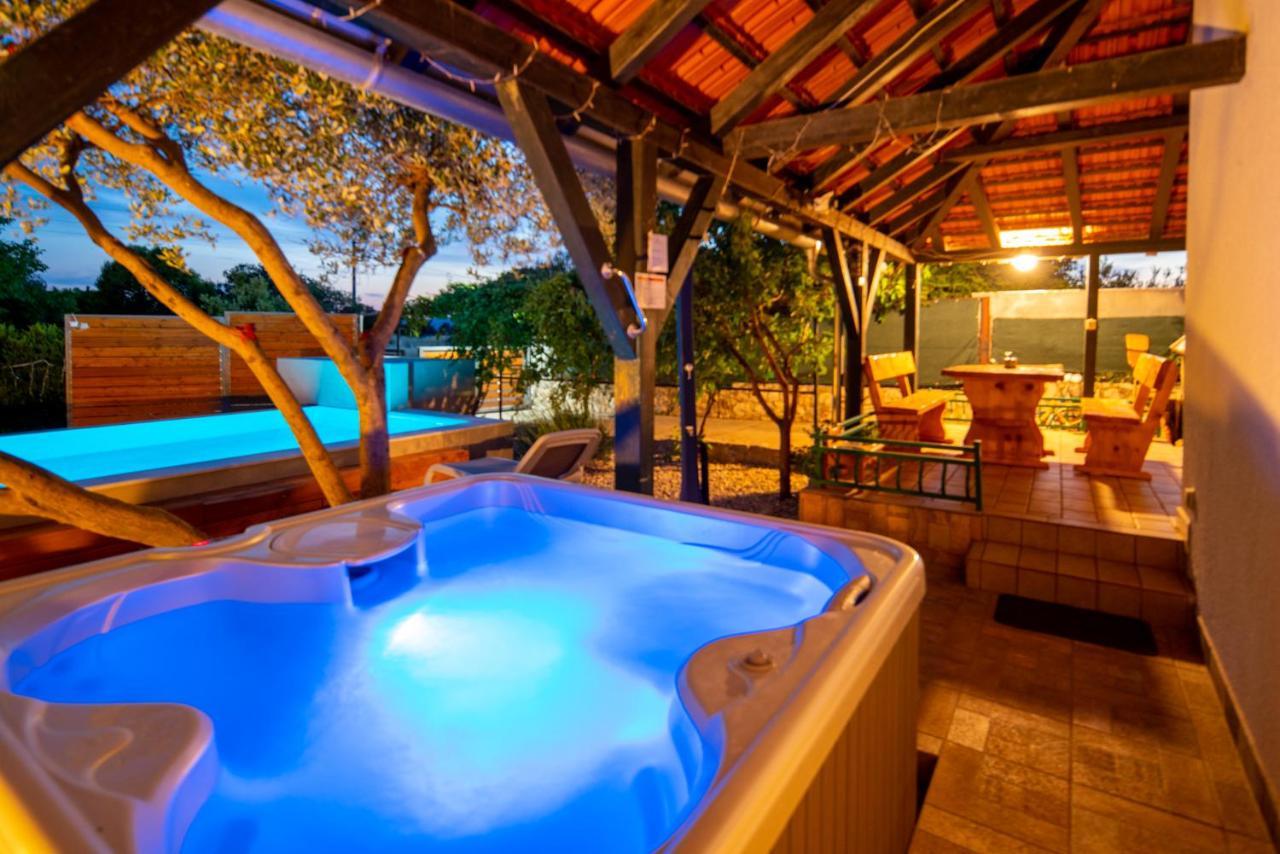 Holiday House Cvita بيوغْغاد نا موغو المظهر الخارجي الصورة