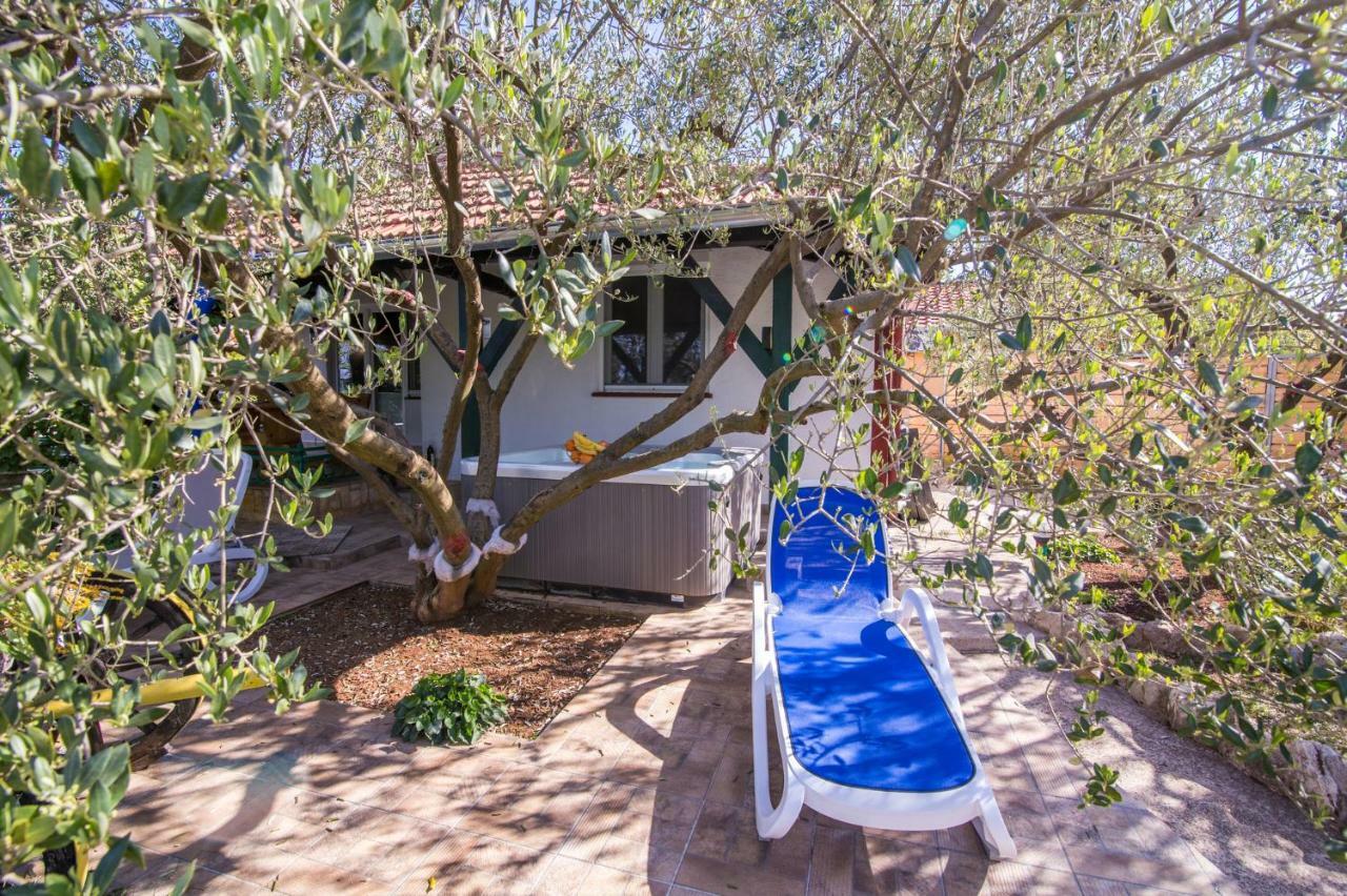 Holiday House Cvita بيوغْغاد نا موغو المظهر الخارجي الصورة